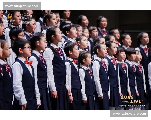 《欢乐童声齐聚舞台 幼儿比赛歌曲唱响梦想与希望》