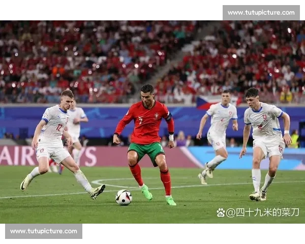 中央五套直播足球赛事精彩纷呈 聚焦国内外顶级联赛与球星表现 中央五套直播足球赛事精彩纷呈 聚焦国内外顶级联赛与球星表现